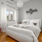 Delmati Villa *