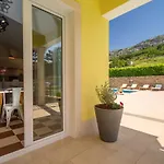 Villa Delmati Tugare